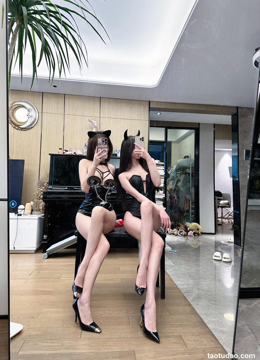 奔跑的晶骡儿 - 黑色姐妹花 [17P-143MB]