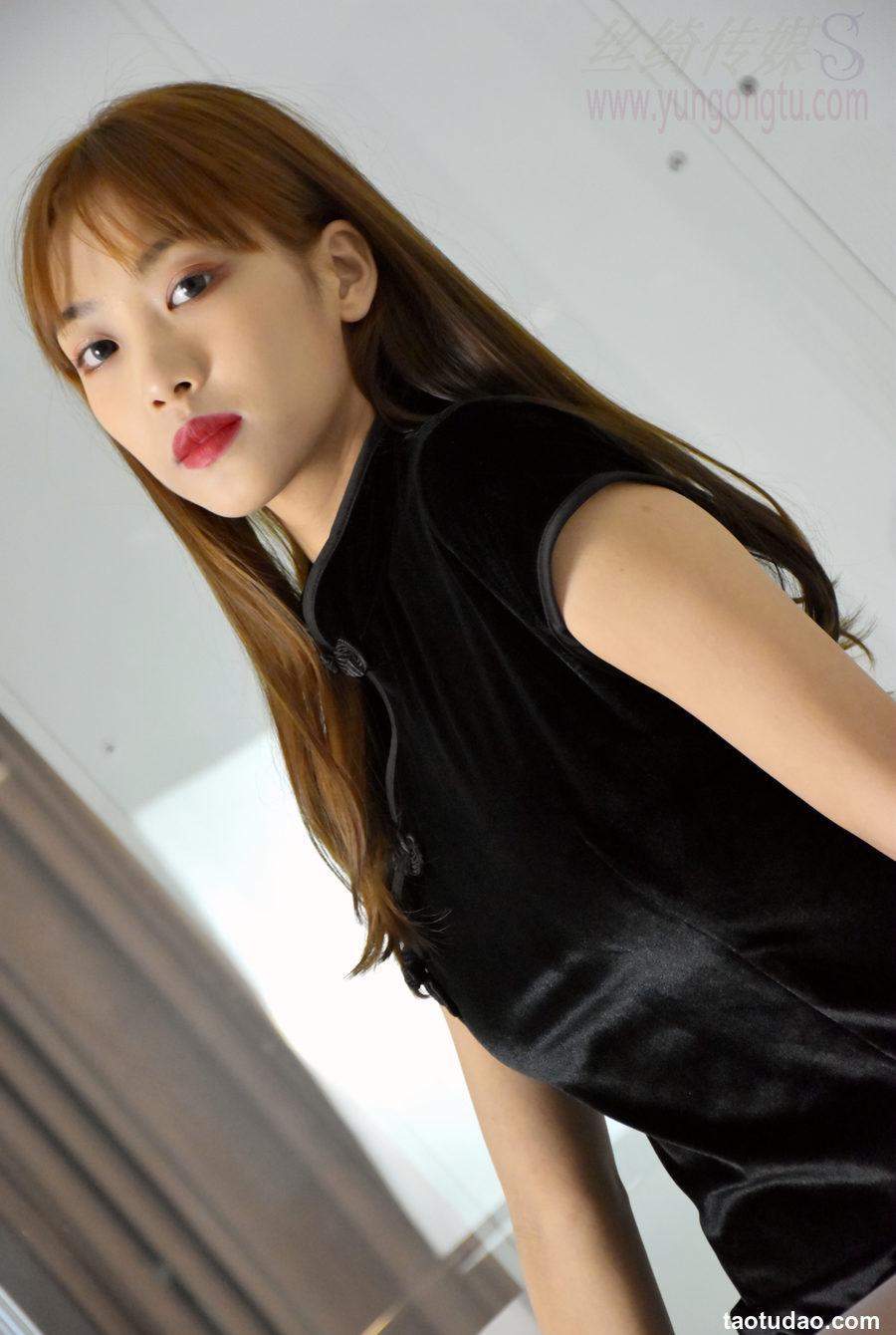 丝绮传媒-初九旗袍灰丝【图包+视频】（豪华版）[173+1V-11.1G]