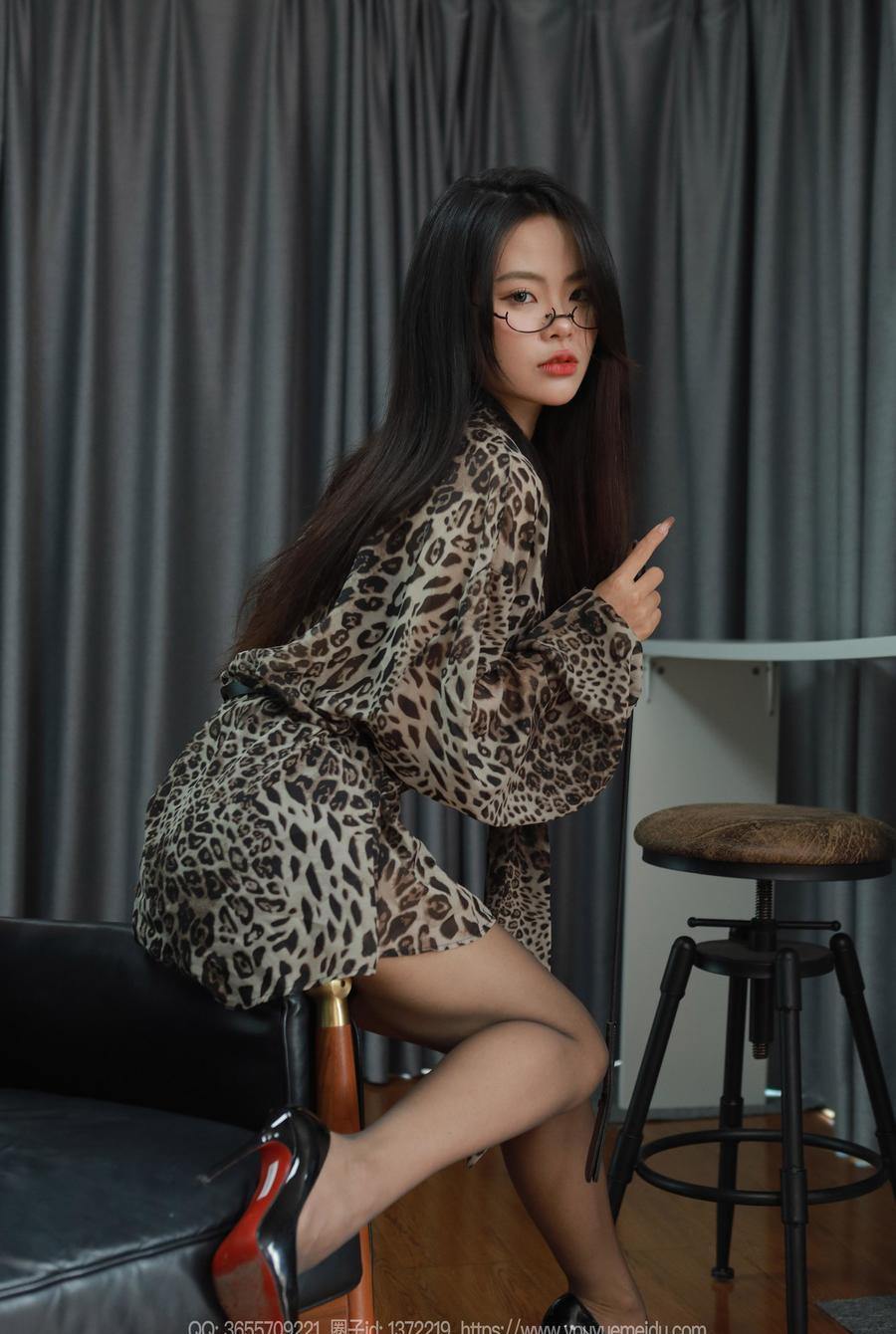 [IESS异思趣向] 2023.10.24 丝享家 1567 兔兔《才艺展示》[64P-72.4M]