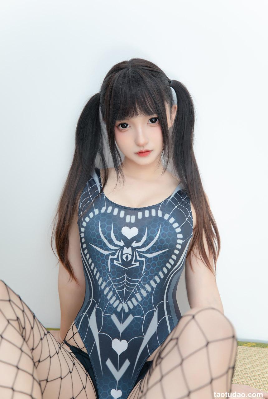 神楽坂真冬 蜘蛛女孩 [75P-234MB]