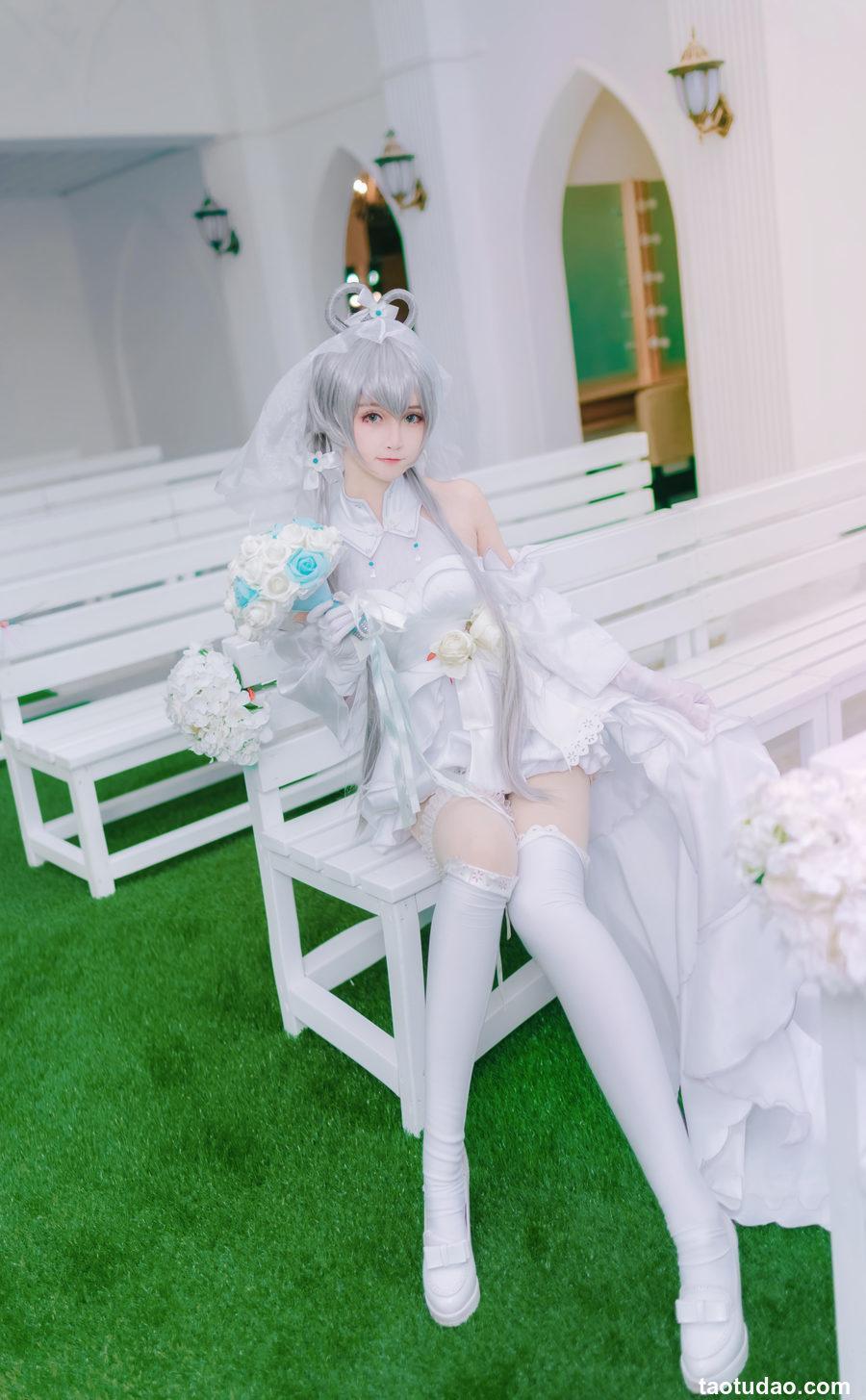 yui金鱼 NO.009 洛天依婚纱 [8P-64MB]