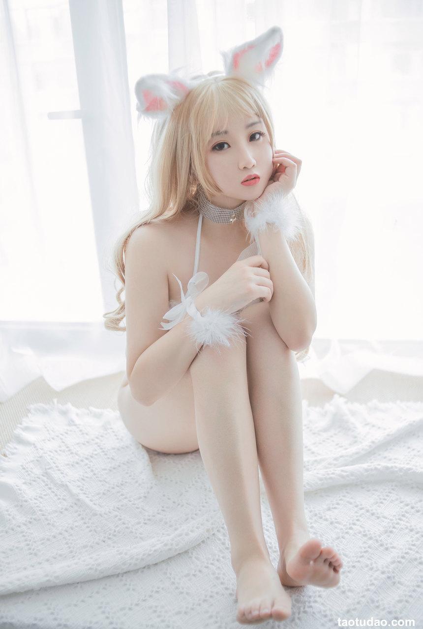 美美丘比酱 - 白色小猫咪 [12P-47MB]