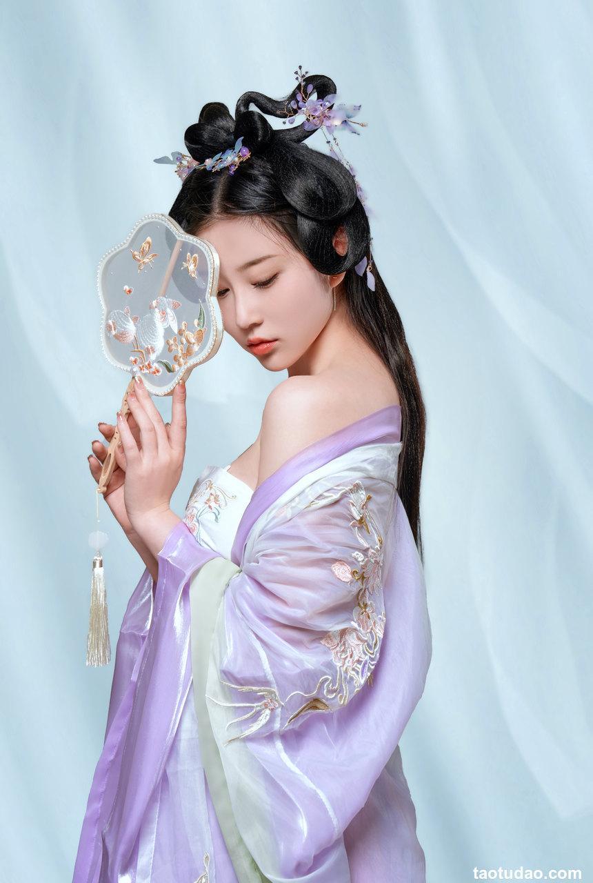 年年-春日之時[17P-136MB]