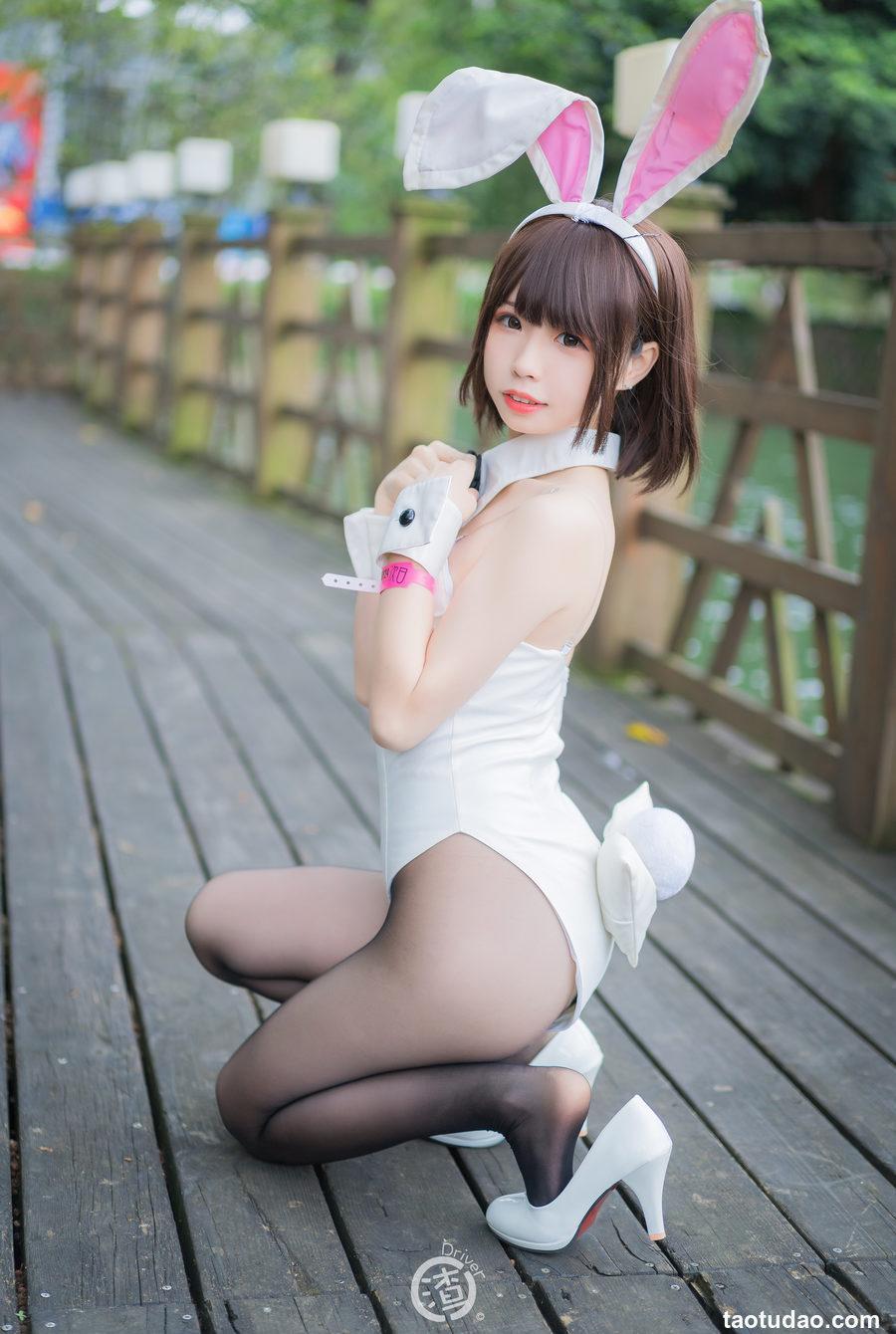 十万珍吱伏特 NO.004 兔女郎 [11P-91MB]