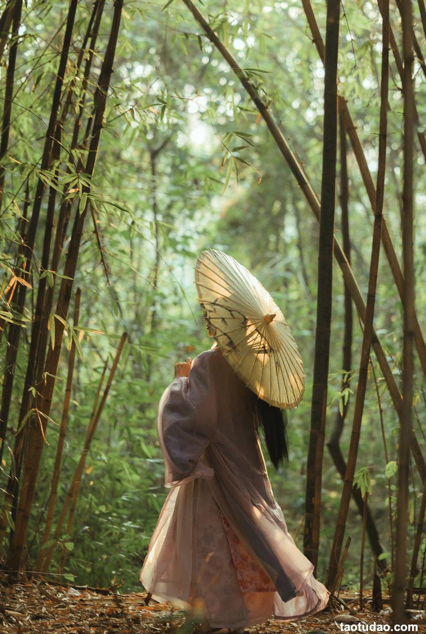 [YITUYU艺图语]2022.12.23 水边 阿拂[29+1P／202MB]