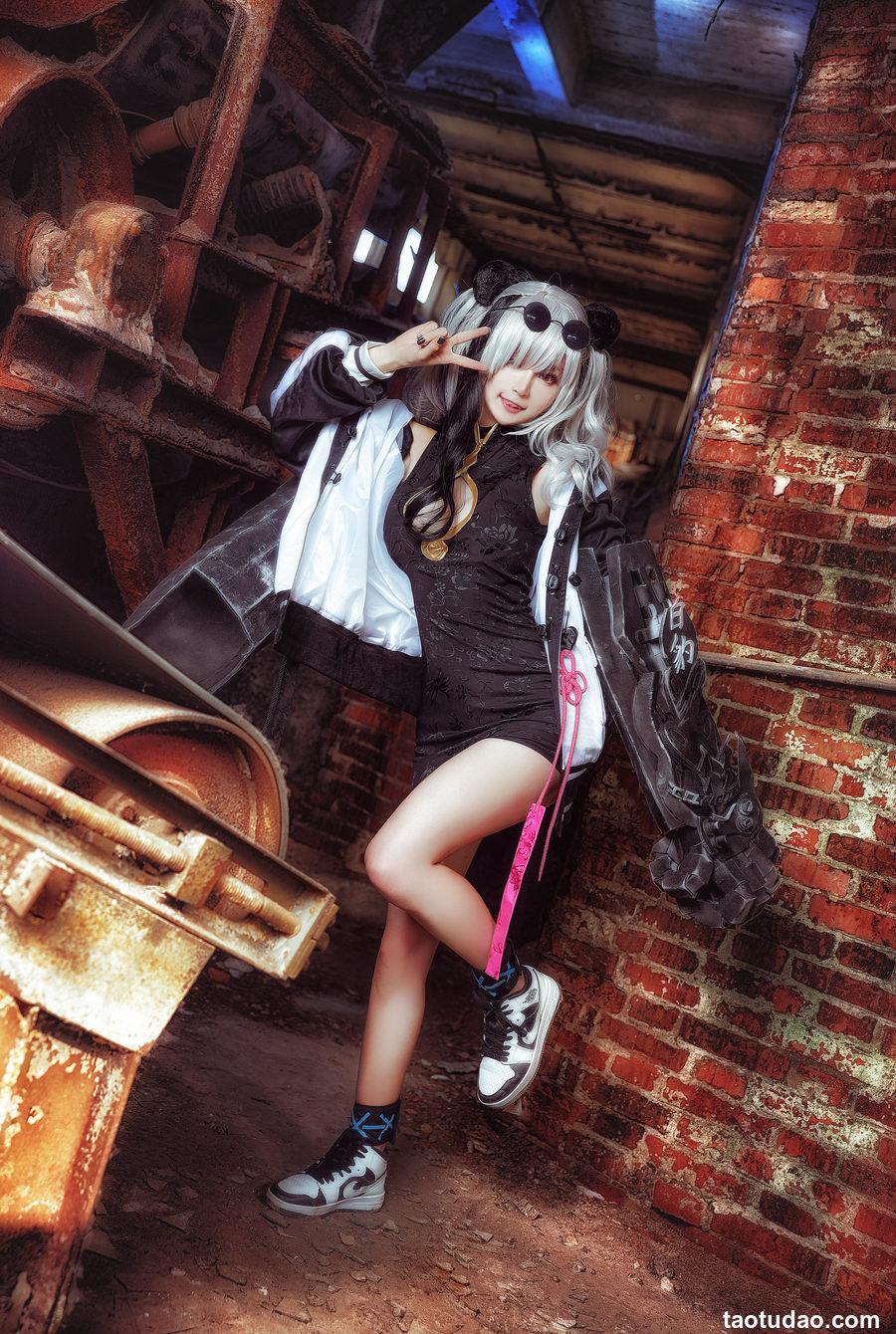 yui金鱼 NO.015 食铁兽 [15P-216MB]