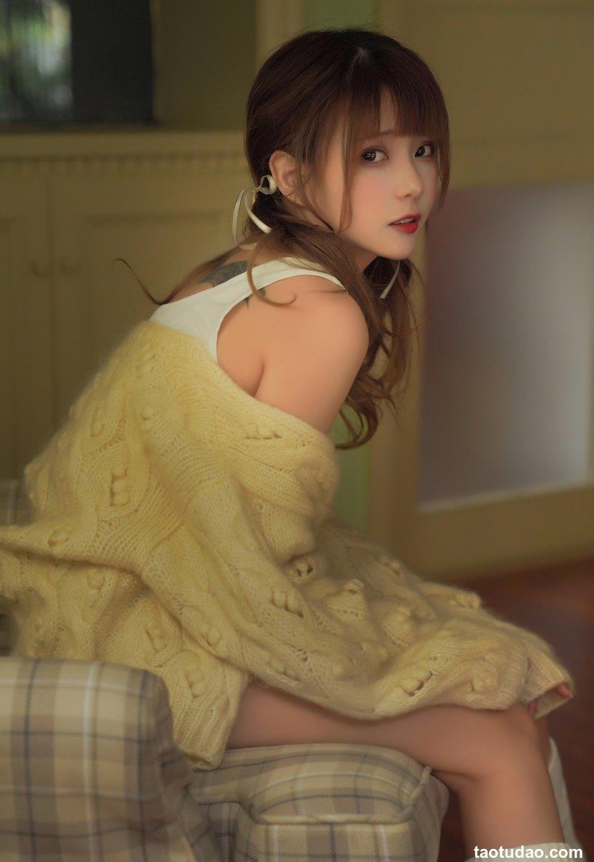 凛子酱 - 眼泪味道的雨 [12P-75MB]