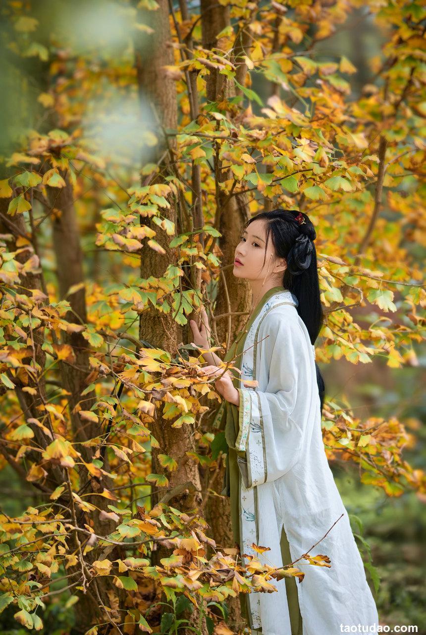 年年Nnian 秋兮 [21P-187MB]