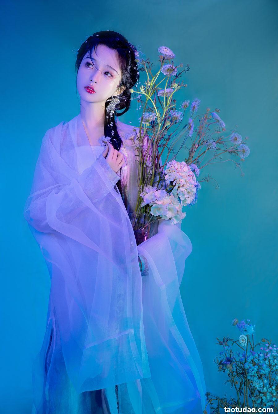 怀里猫ovo - NO.02 她是那一抹蓝 [22P-245MB]