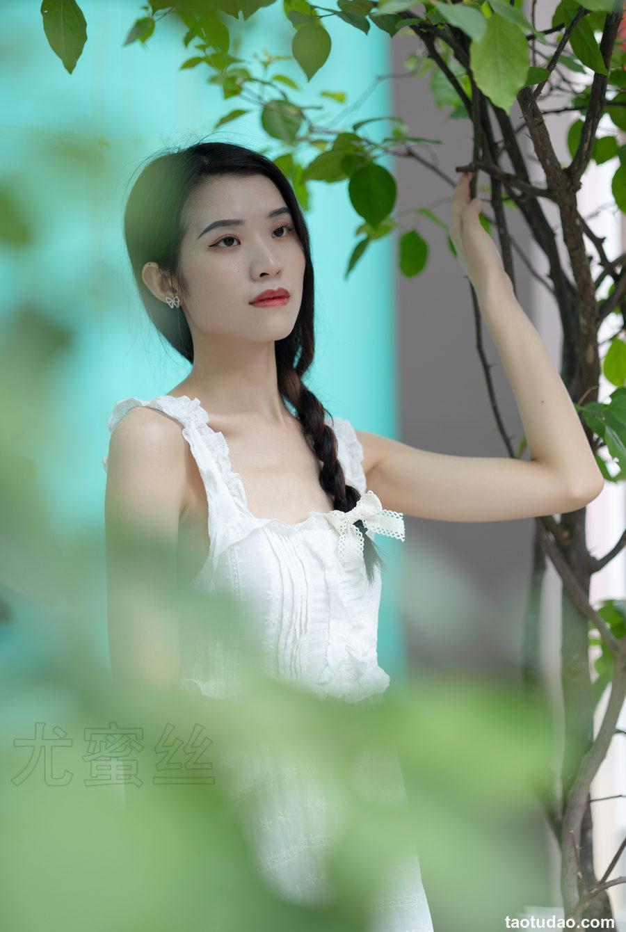 [尤蜜丝]穿搭写真 NO.055[37P／334MB]