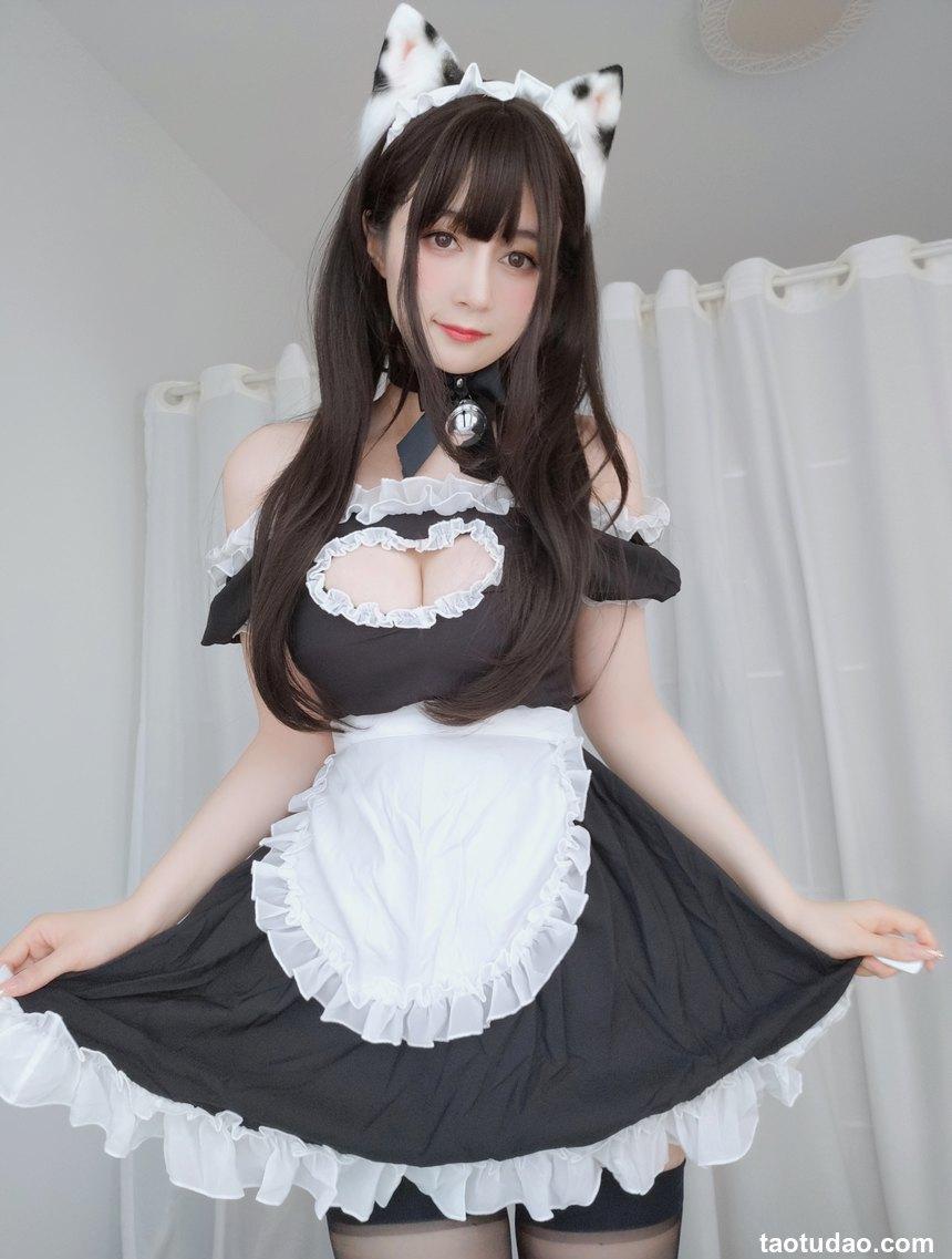 白银81 — 臀 特写[25P+1V-91.8MB]