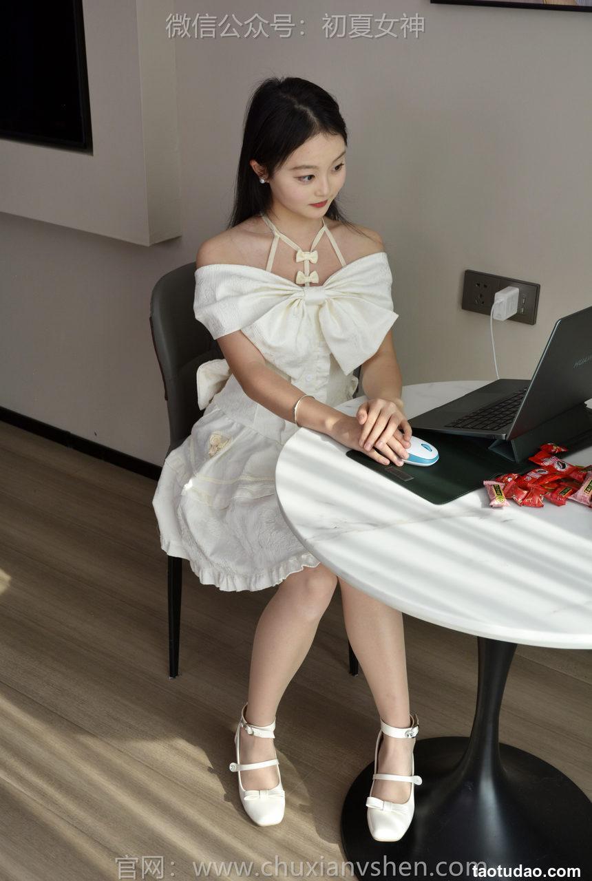 初夏女神 NO.130 双双 公主梦[140P+1V／3.26GB]