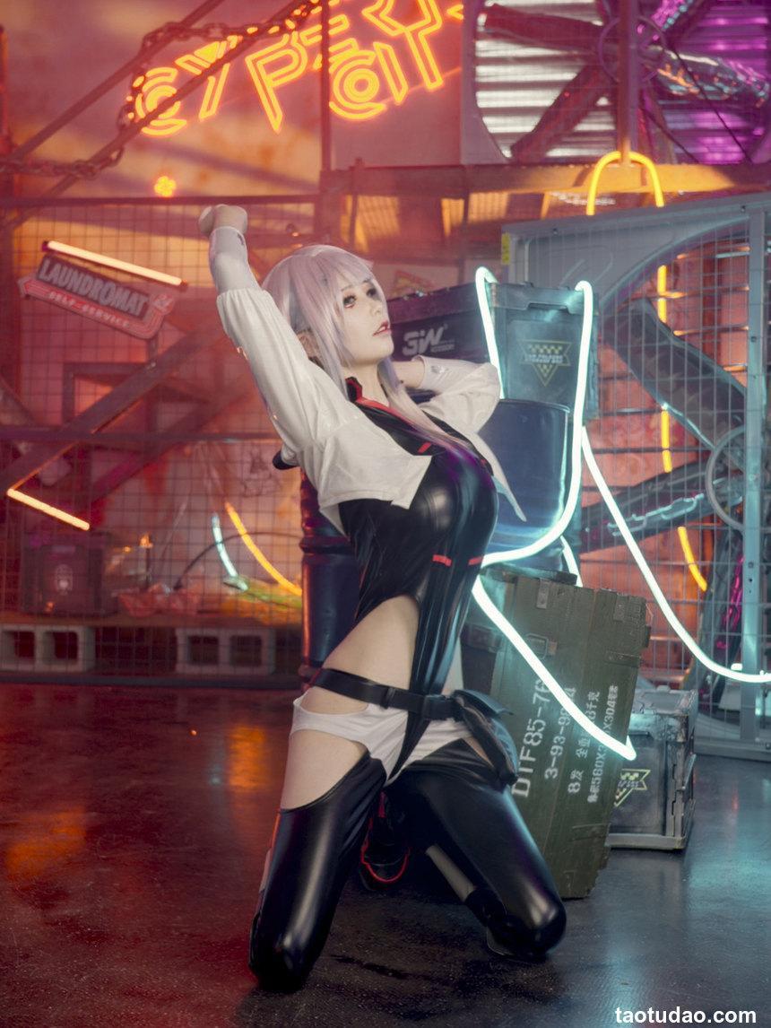 爱老师_PhD — 赛博朋克 露西 [18P-97M]