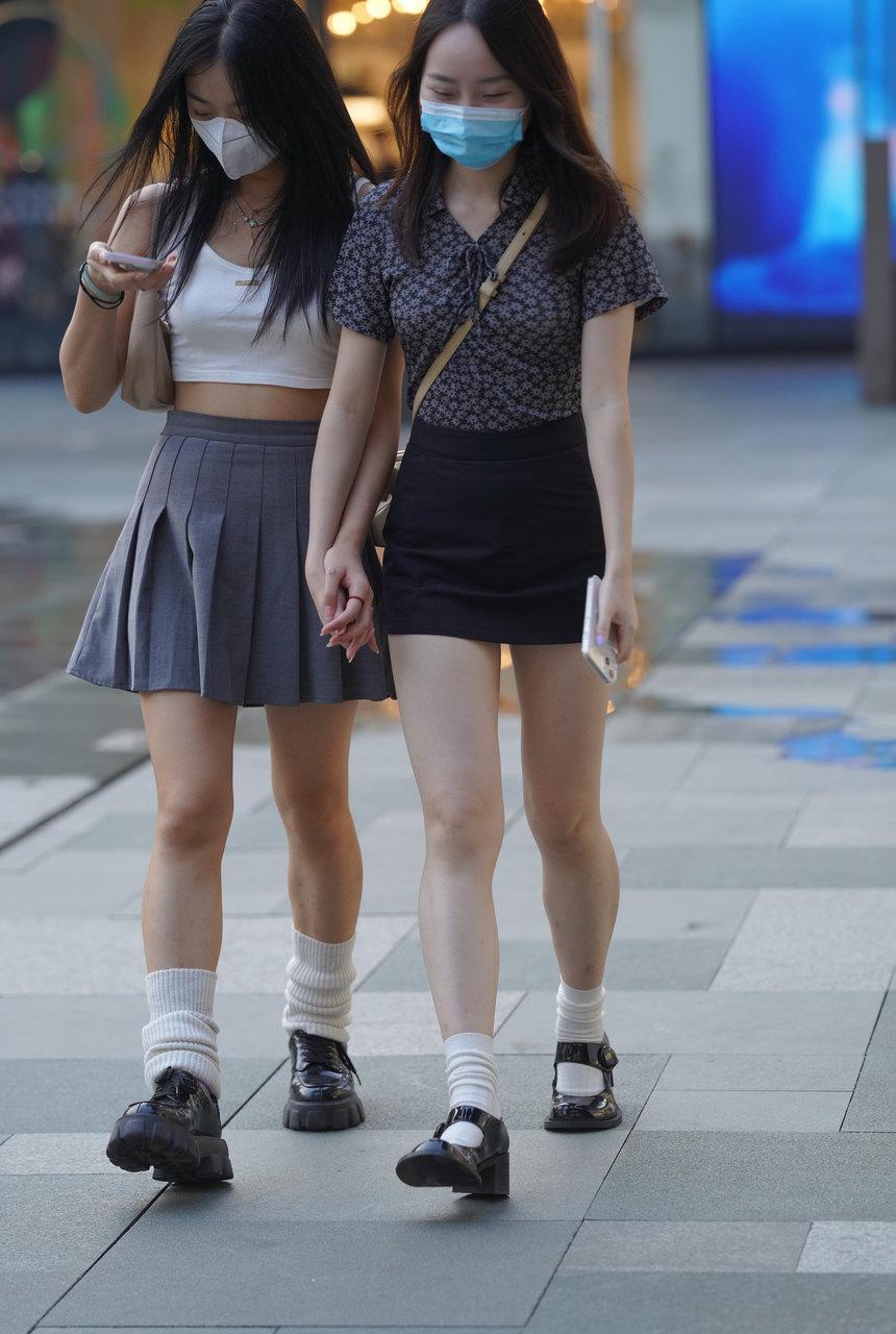 都市丽人两位极品美腿美女【51P-730MB】