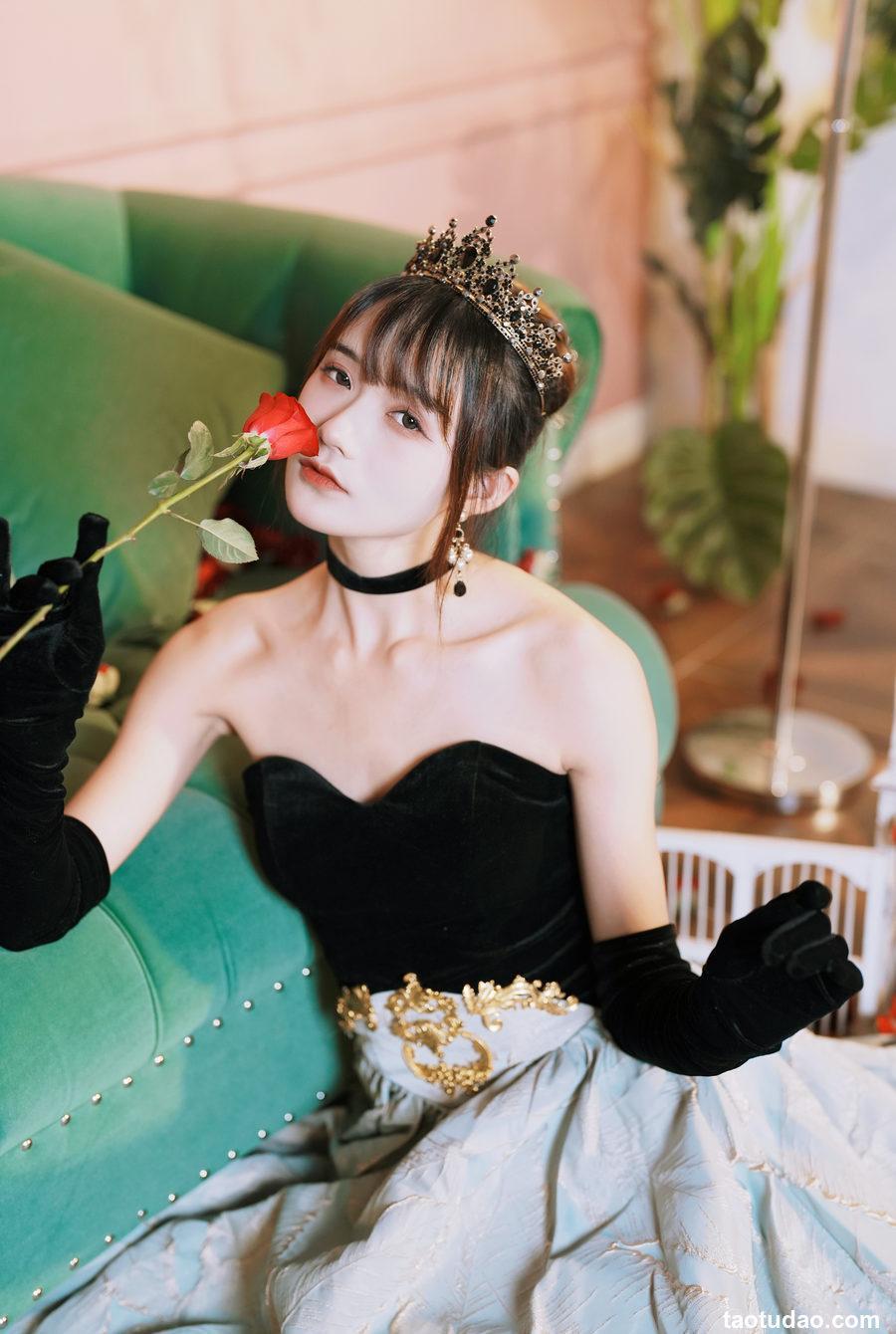 兔子Zzz不吃胡萝卜 - NO.124 黑天鹅之吻 [33P-458MB]