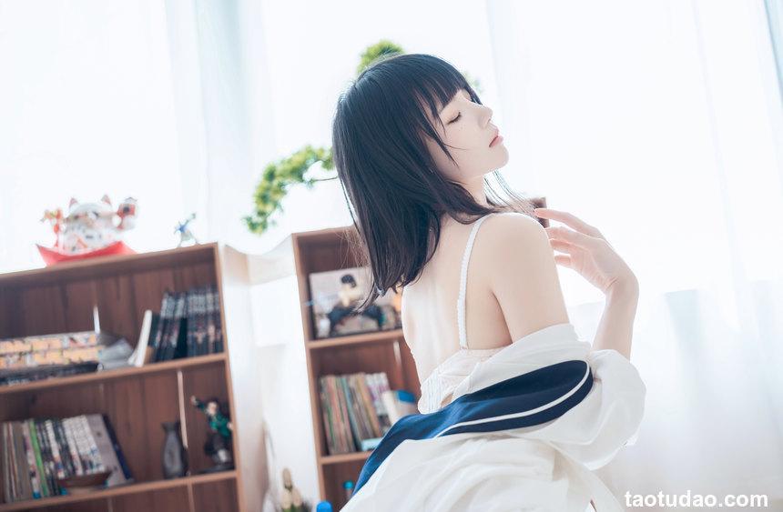 桜桃喵 -  盛夏服[39P-510MB]