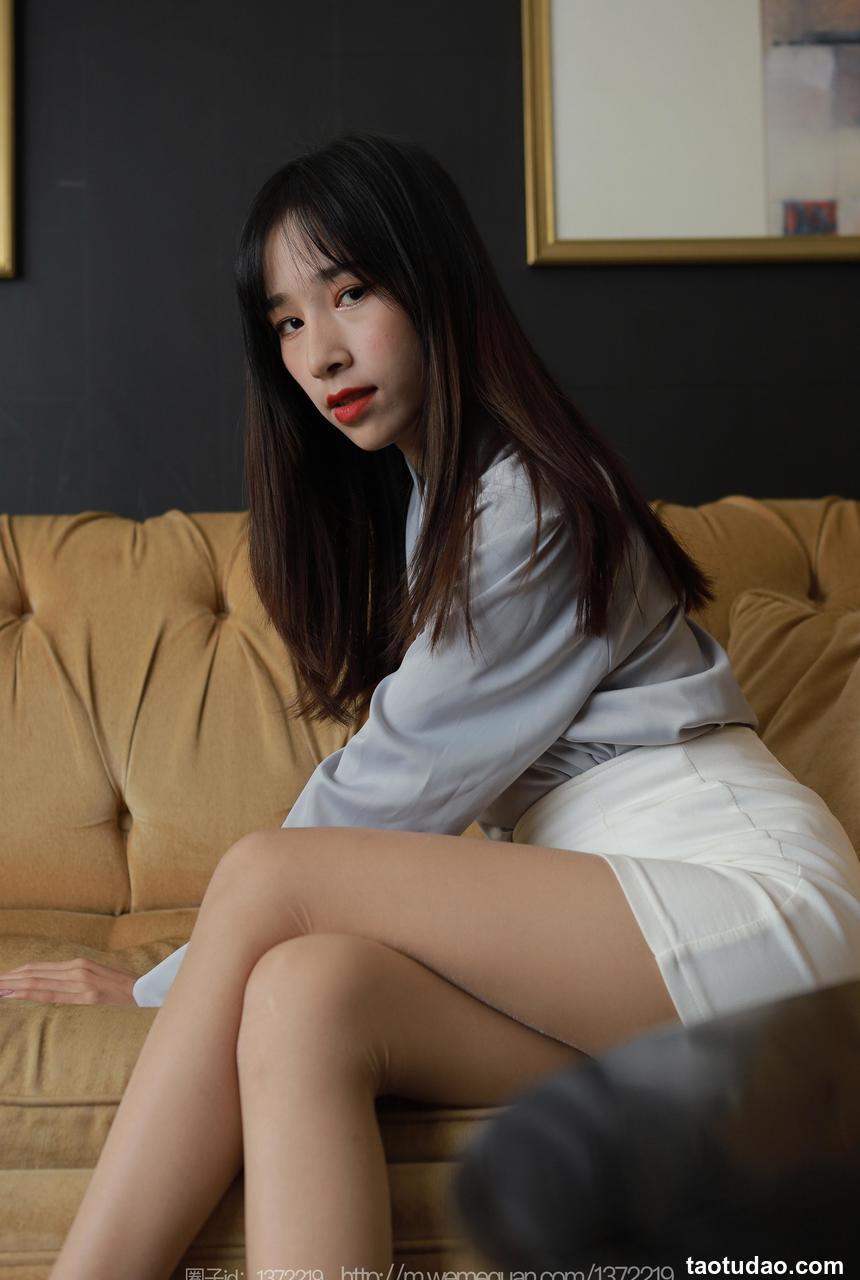 [IESS异思趣向] 2023.02.29 丝享家 1376 美子《微醺沙发》[94P-93.4M]