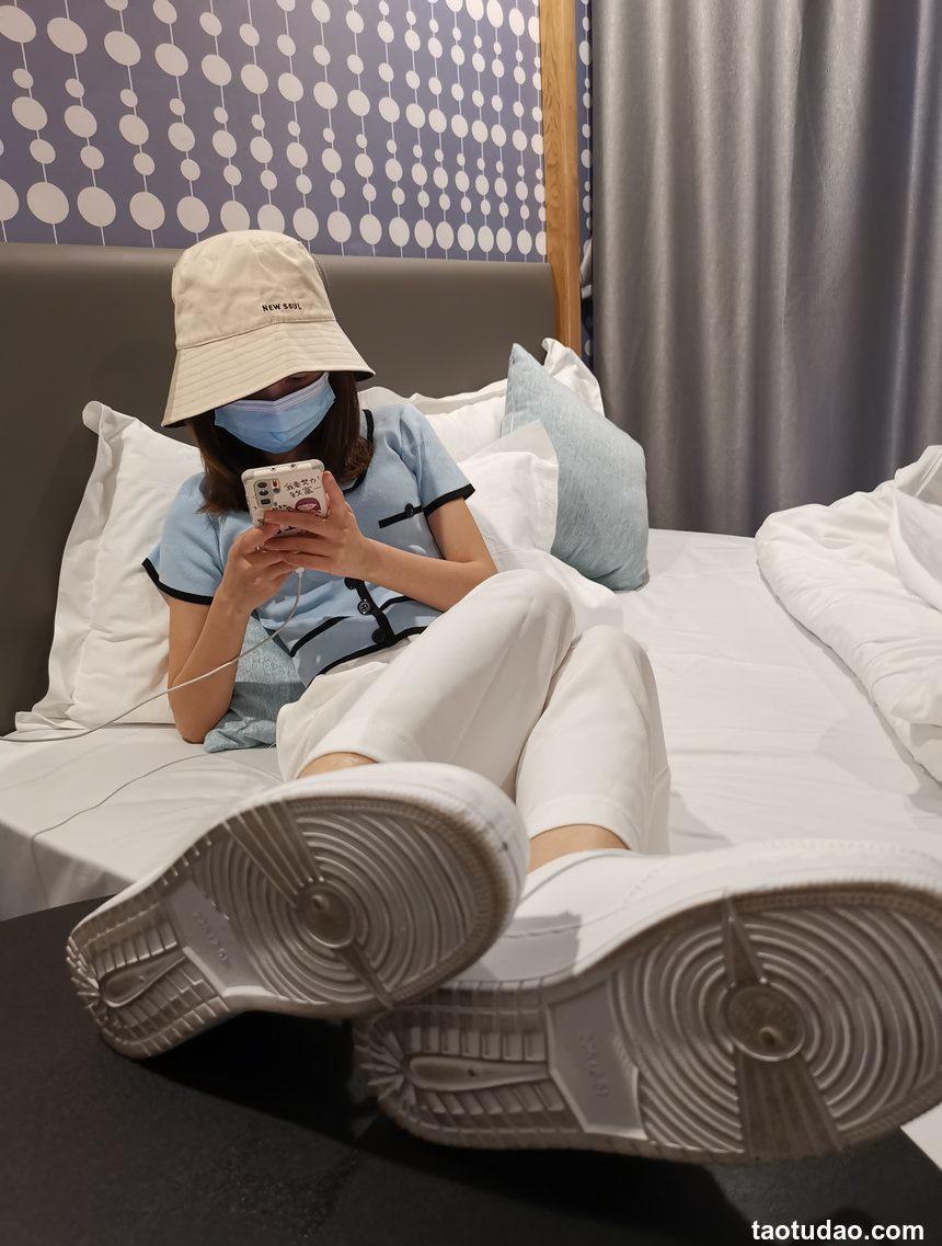 鱼鱼足影 NO.009 - 珺珺[148P+1V／738MB]