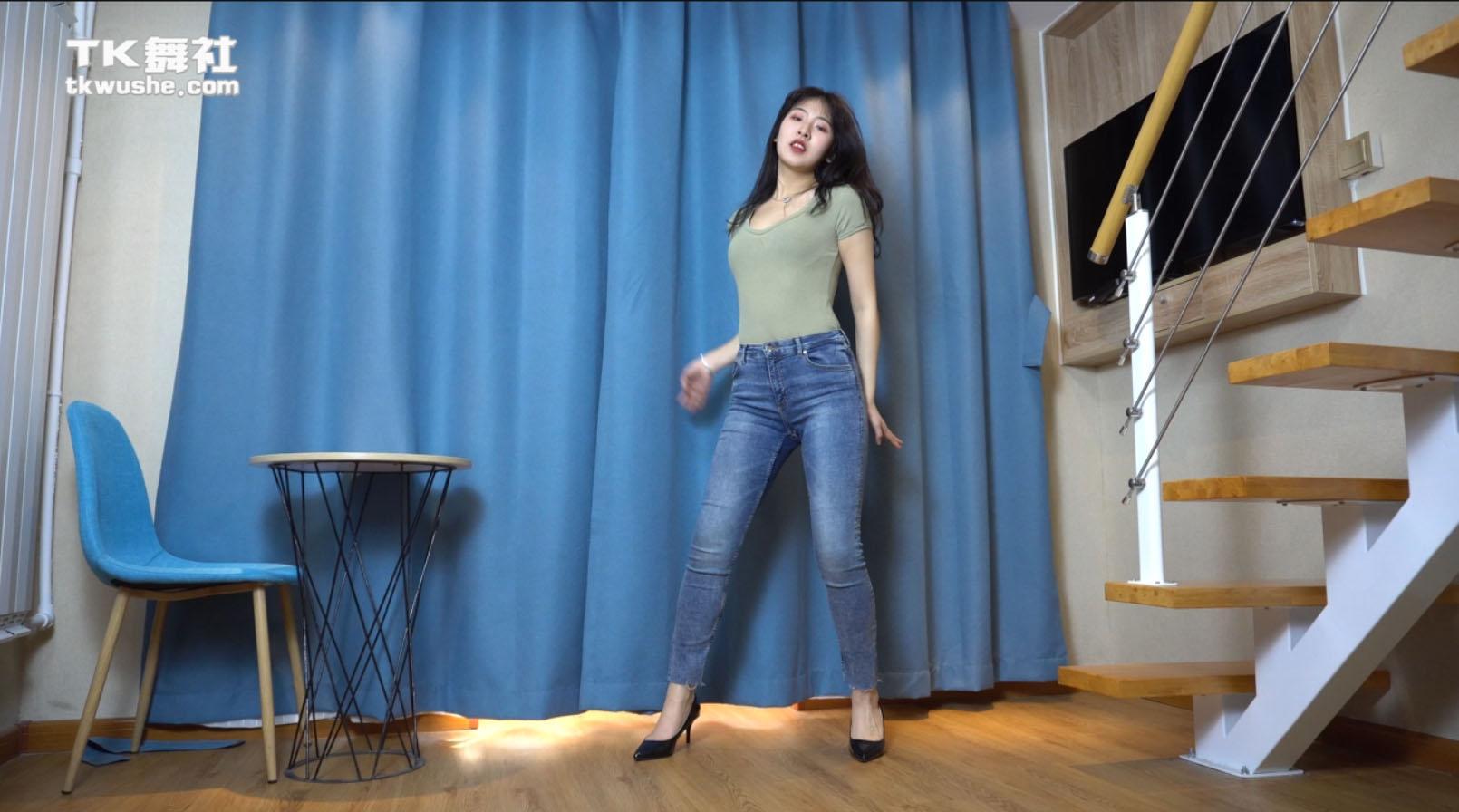 【4K热舞】欢欢 036期【2V-500M】