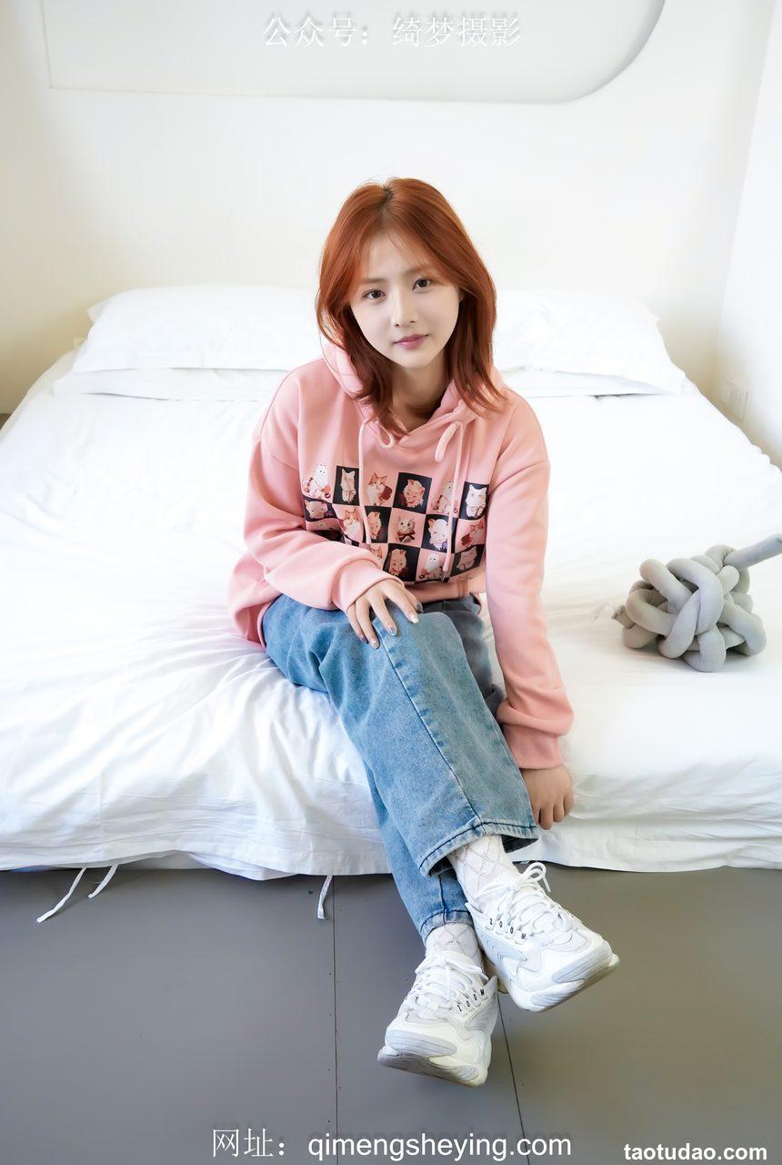 [绮梦摄影] 2024.11.15 NO.084 露露 珍藏无修无水印版 [161P-2.92G]