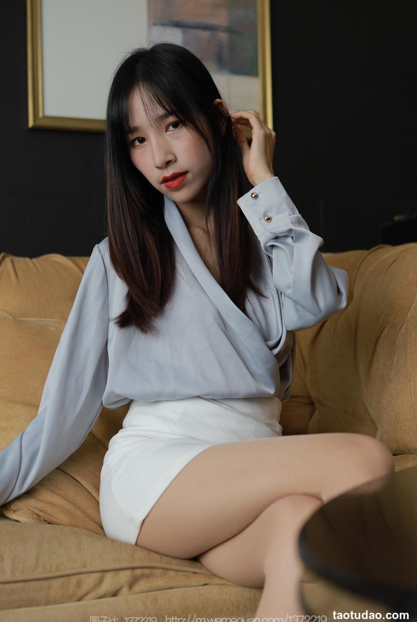 [IESS异思趣向] 2023.02.29 丝享家 1376 美子《微醺沙发》[94P-93.4M]