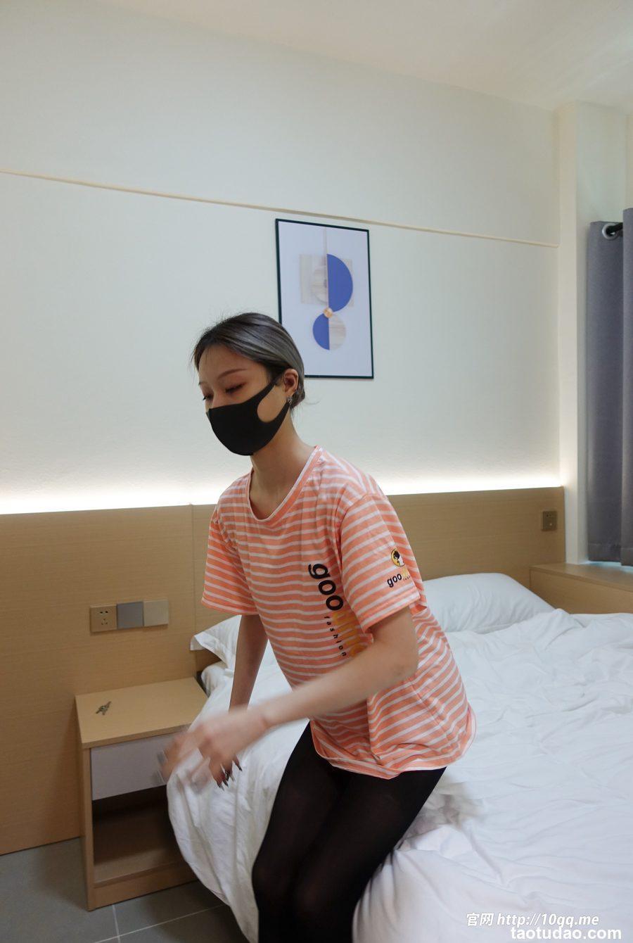 [ROSI口罩系列]2024.03.17 NO.2835[39+1P／42MB]