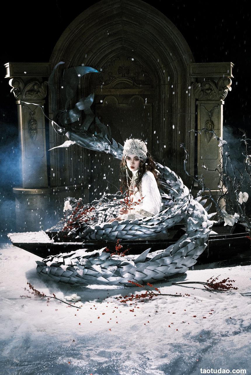 [YITUYU艺图语]2022.12.24 她是龙 Linglingxue_[28+1P／209MB]