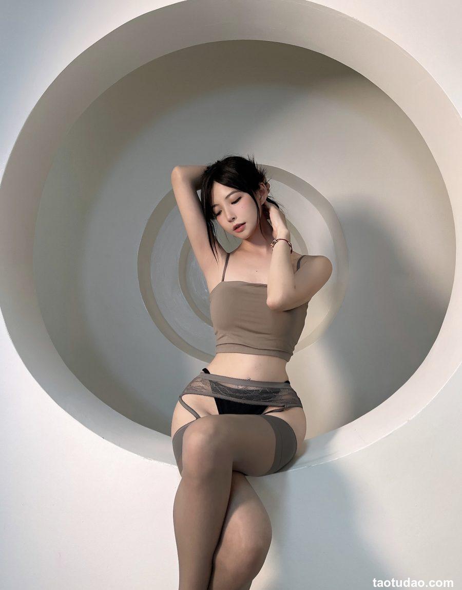 妮是老虎-陈妮妮UNI - 圆的艺术 [15P-12MB]