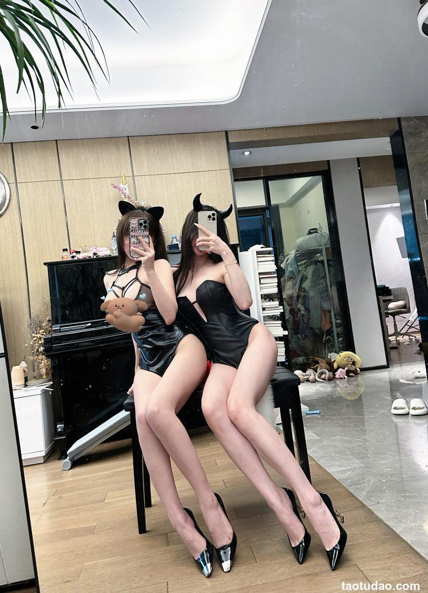 奔跑的晶骡儿 - 黑色姐妹花 [17P-143MB]