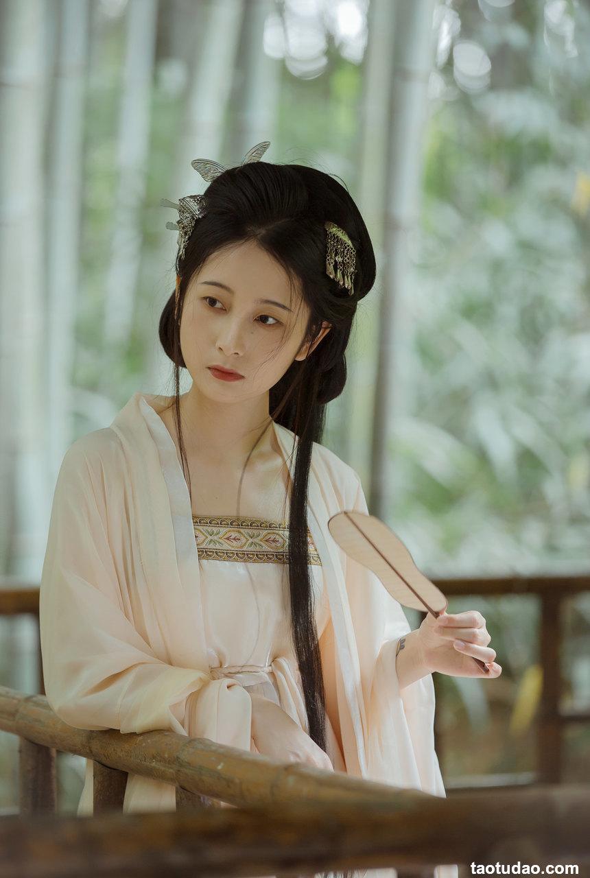 [YITUYU艺图语]2022.12.23 荣耀时，她是象征 五月的三花猫[21+1P／139MB]