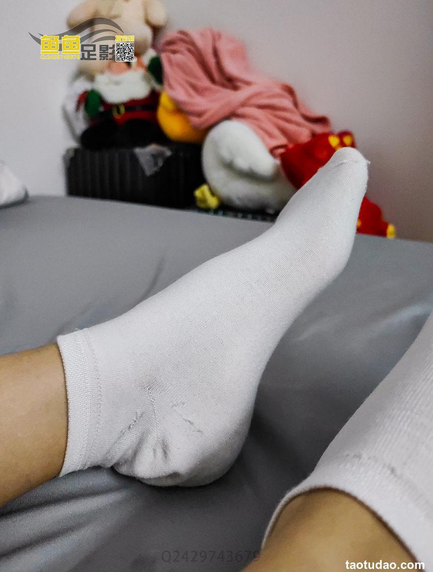 鱼鱼足影 NO.085 - 霞霞[58P+1V／369MB]