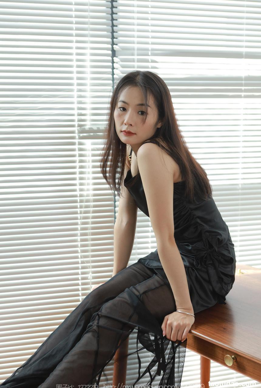 [IESS异思趣向] 2023.07.12 丝享家 1478 小金《黑色蒙娜丽莎》[84P-85.1M]