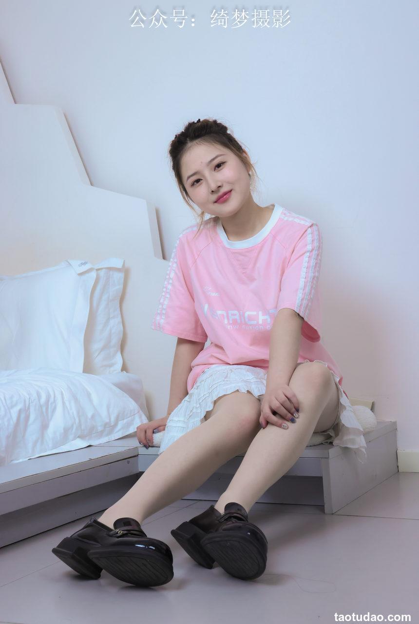 绮梦摄影：第017期 露露（精选视频版）[346P+1V2-0.93G]