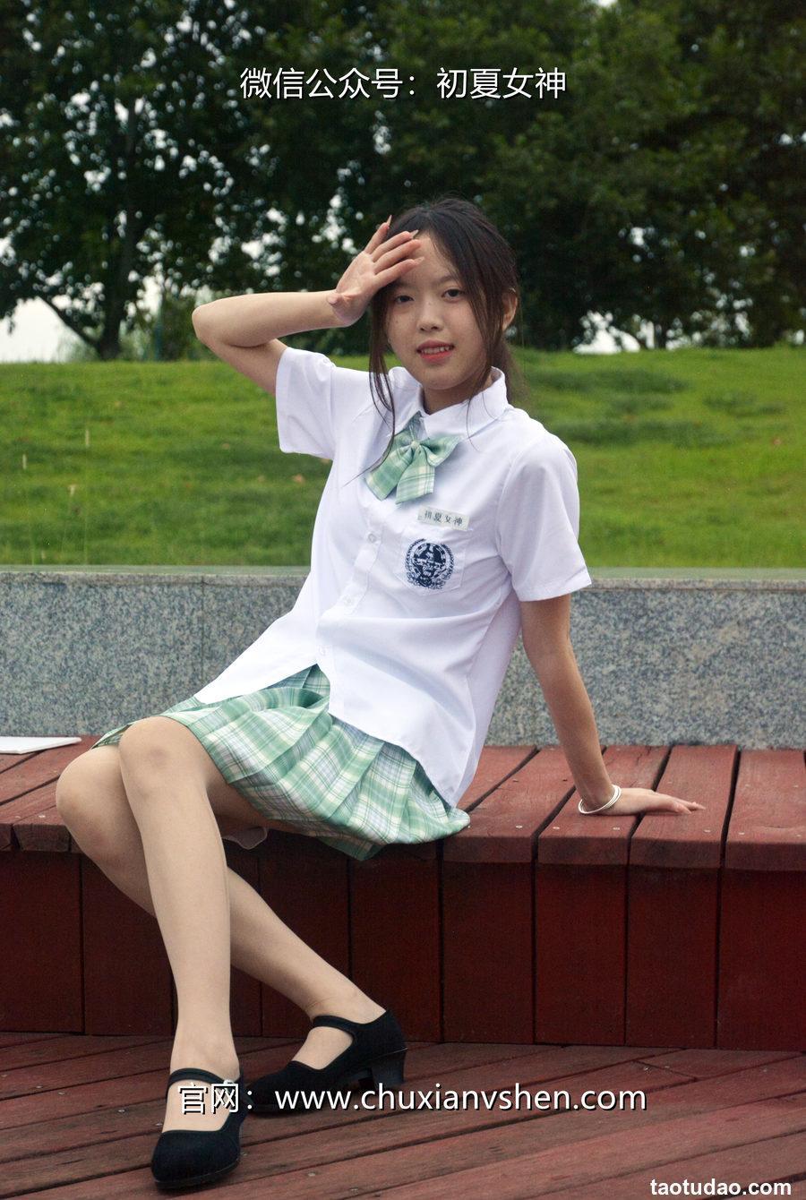 初夏女神 NO.074 情情 绿色JK套[72P+1V／5.02GB]