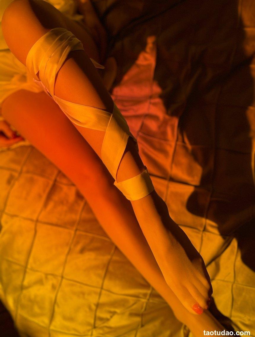 软妹小九九[July芝岚] - 时尚牛仔裤里丝 [51P-48MB]