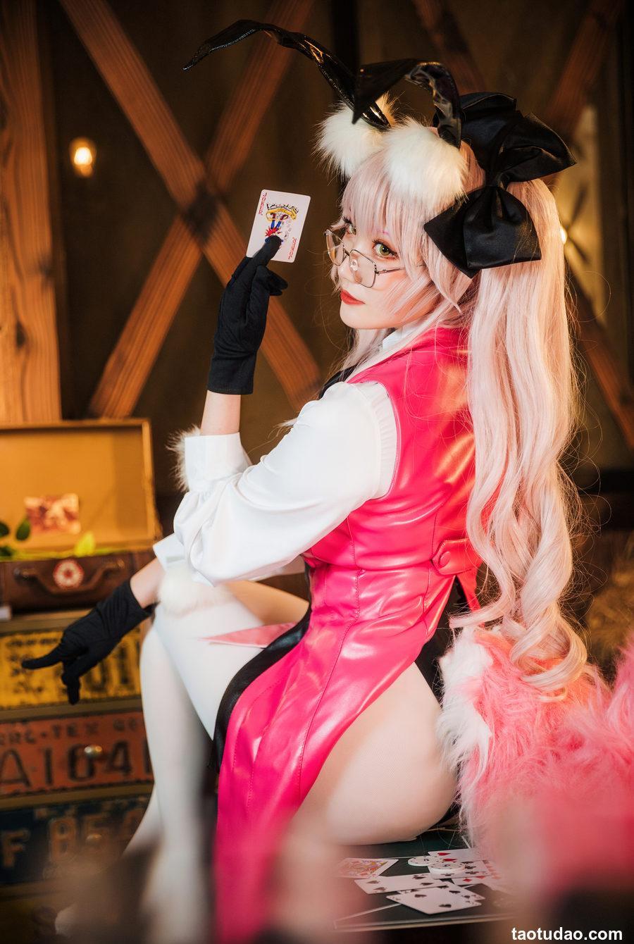 瓜希酱 光之高扬斯卡娅2階[30P-215MB]