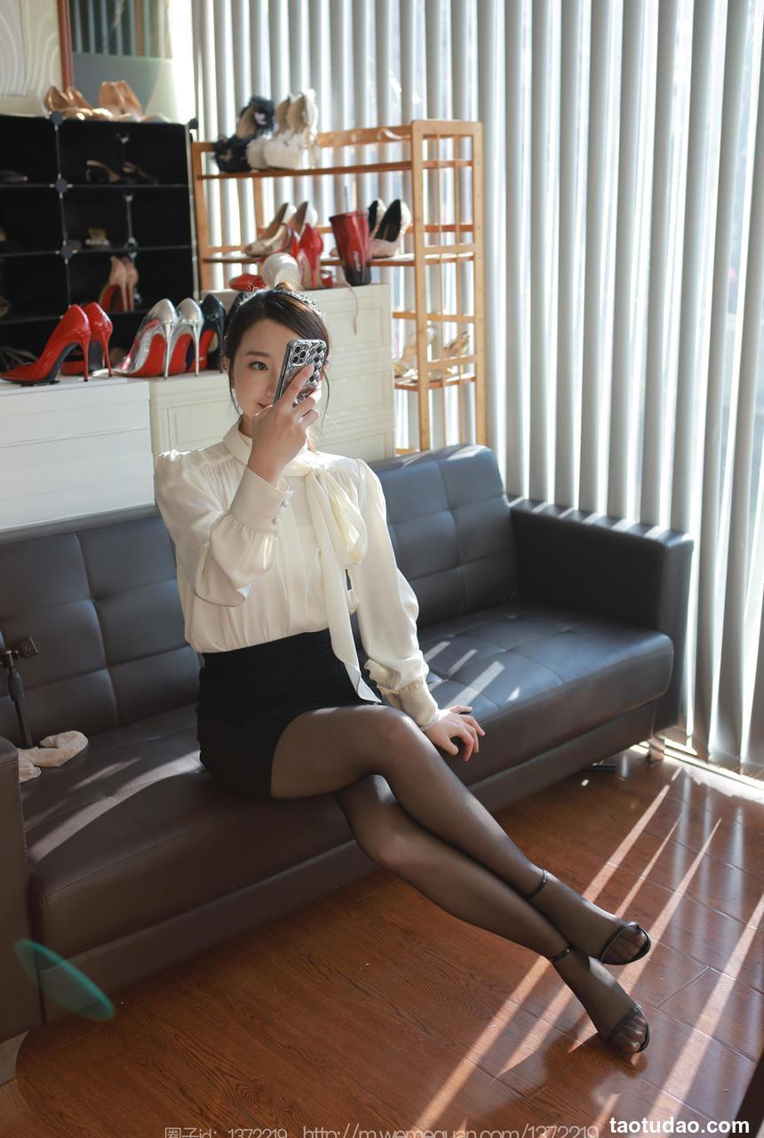 [IESS异思趣向] 2022.12.24 丝享家 1308 小婕《镜前佳人》[83P-83.4M]