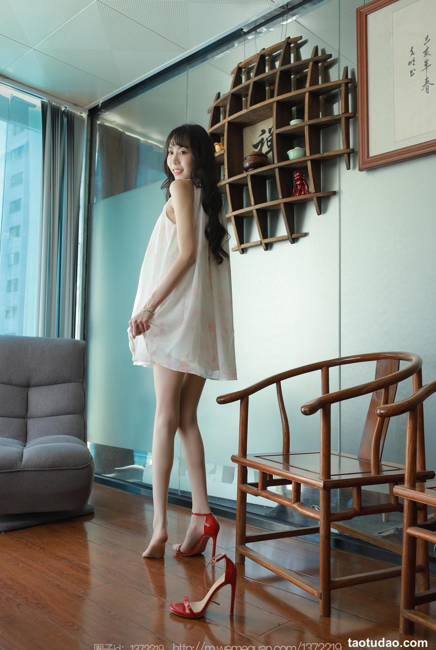 [IESS异思趣向] 2023.05.04 丝享家 1441 团团《红鞋肉丝》[87P-82.8M]