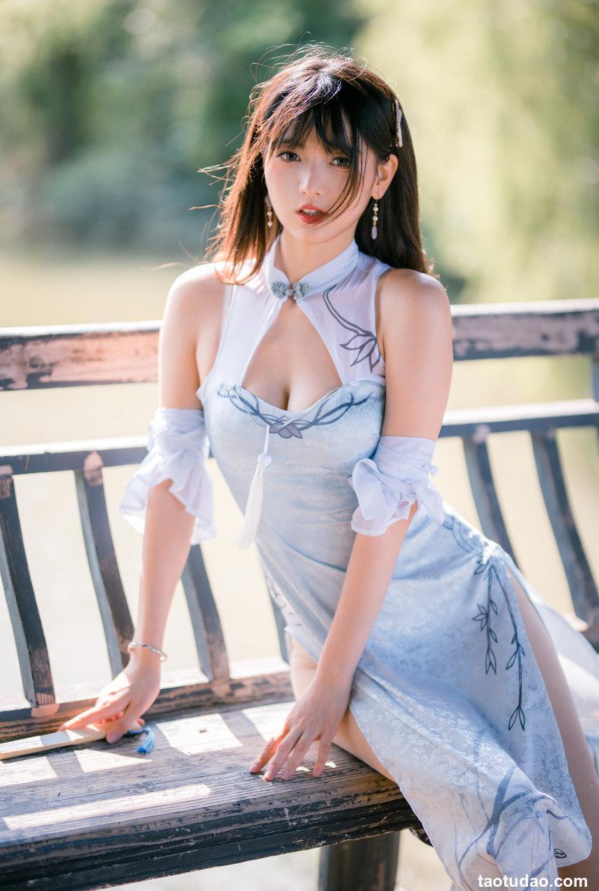 kyokyo沉迷汉堡王 - 蓝色旗袍 [24P-102MB]