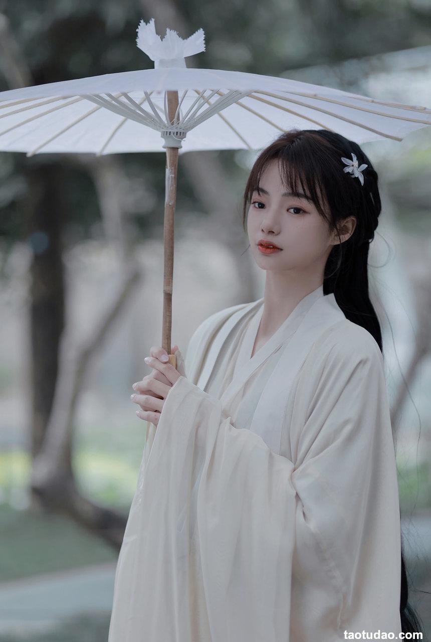 [YITUYU艺图语]2022.12.25 散绪 小婕[28+1P／116MB]