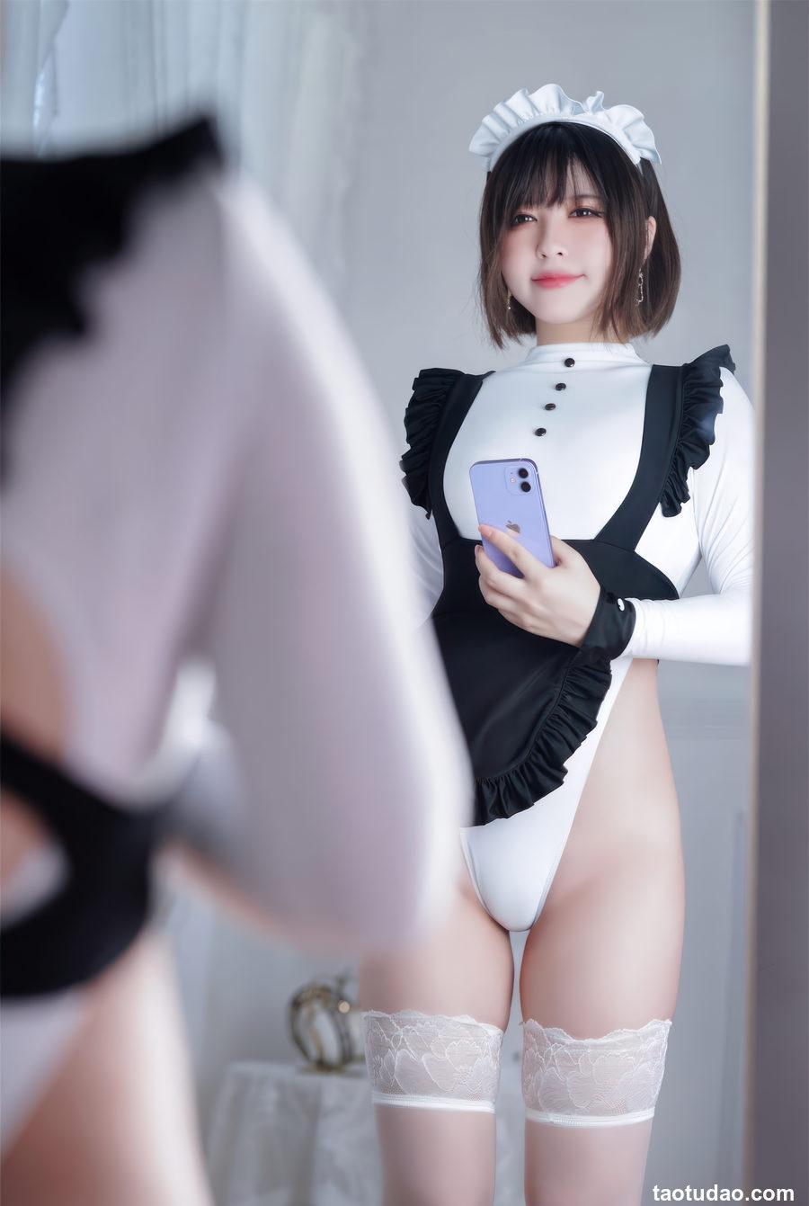 半半子 -纯白女仆 [45P-210MB]