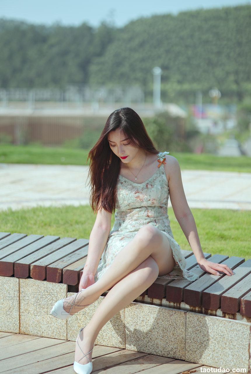 [尤蜜丝]穿搭写真 NO.064[76P／727MB]