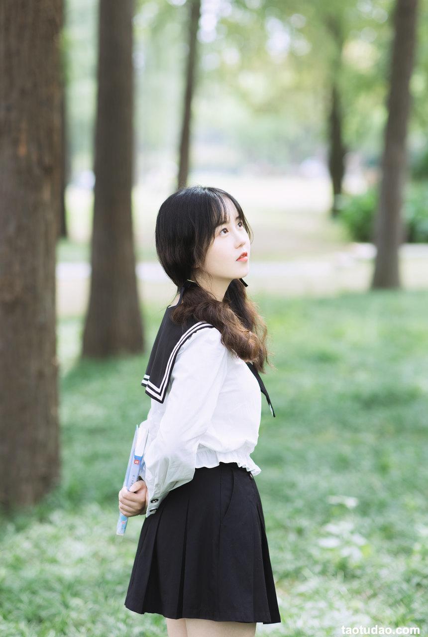 [YITUYU艺图语]2022.12.23 林中の时光 楸萩[24+1P／185MB]