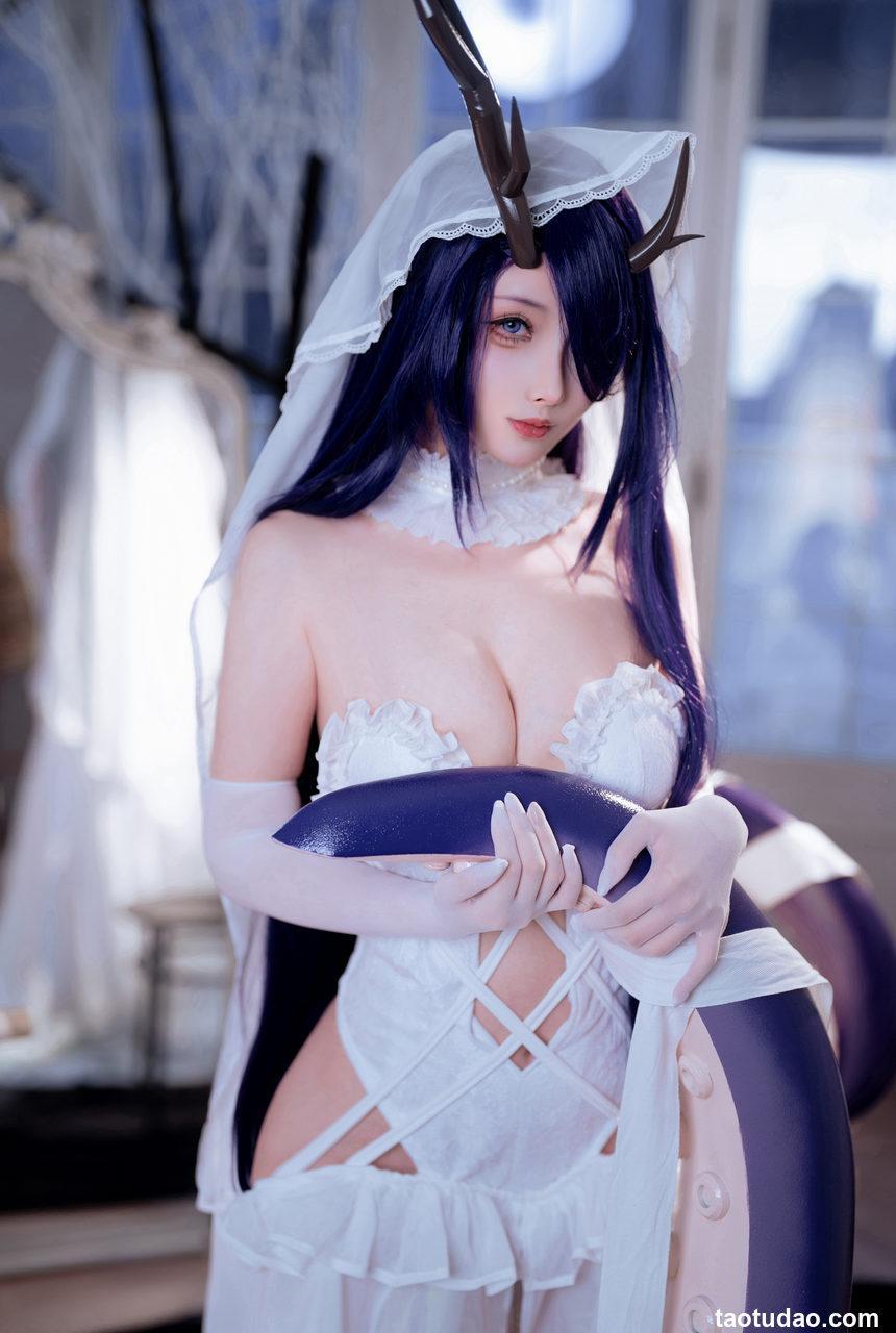 rioko凉凉子 - 金鹿号（碧蓝航线）[40P-424MB]