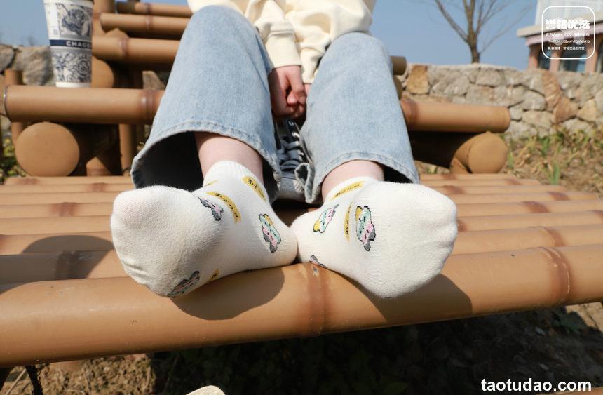 [誉铭传媒]袜足摄影 2024年《微信会员群1》[90P+1V／1.46GB]