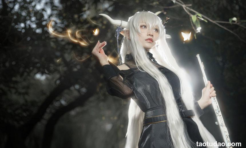 Cien恩恩 - NO.07 明日方舟 闪灵 [14P-37MB]