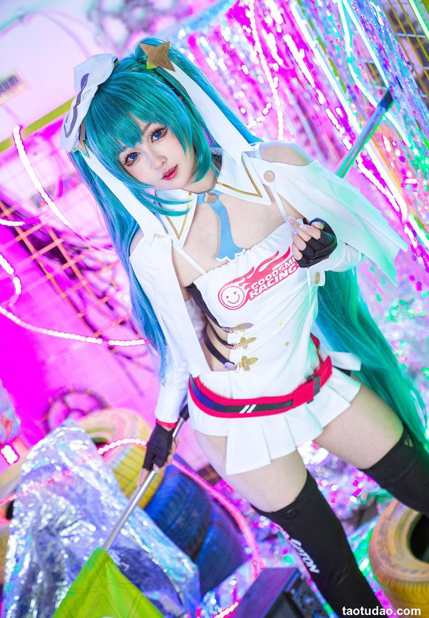 喵喵的喵吖 - NO.09 初音未来 [13P-120MB]