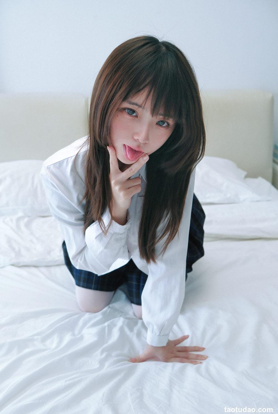 攻弦弦弦 - 白丝jk [15P-182MB]