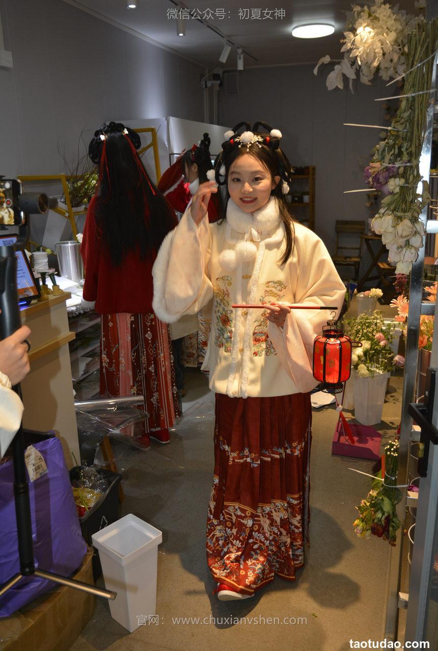 初夏女神 NO.148 双双&秀秀&情情 新年快乐[110P+1V／3.06GB]