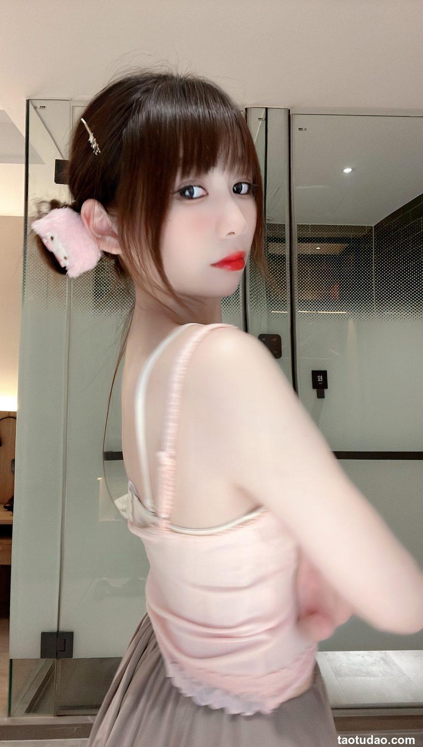 usejan蓝蓝-小羊 [28P-1V-71MB]